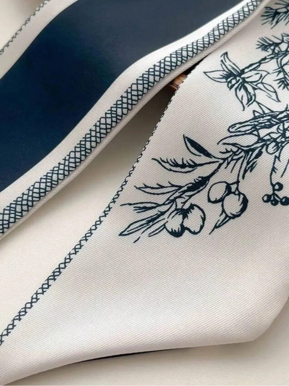 Floral Print Scarf M1586
